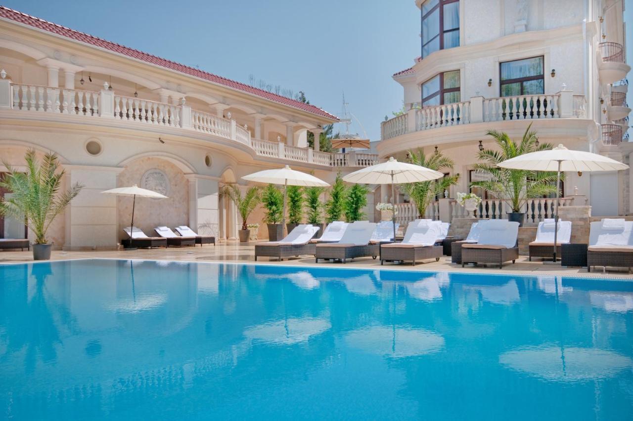 Villa Le Premier - Maestro Odessa Exteriör bild